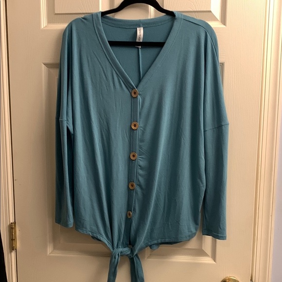 Zenana Premium EUC Teal Button-Down Women's Top Small Oversized - Picture 1 of 6